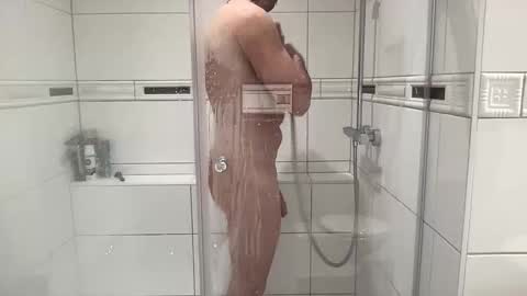 Snapshot of mensfantasy_bwc chatting on 18, 10, 2025 Hannes online show from 18, 10, 2025