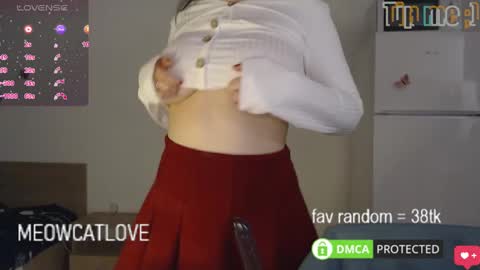 Snapshot of meowcatlove chatting on 21, 1, 2025 meowcatlove online show from 21, 1, 2025