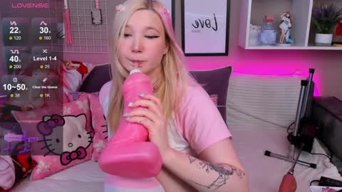 MeowkaKitty online show from 4, 2, 2025