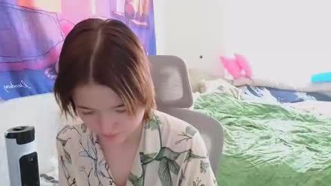 Snapshot of meowki4 chatting on 13, 9, 2025 meowme online show from 13, 9, 2025