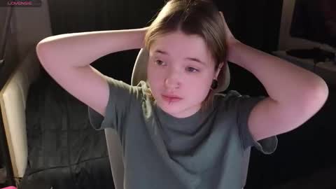 Snapshot of meowki4 chatting on 23, 2, 2026 meowme online show from 23, 2, 2026