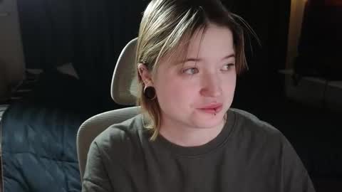 Snapshot of meowki4 chatting on 28, 2, 2026 meowme online show from 28, 2, 2026