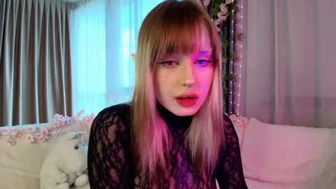 Snapshot of meowrinn_ chatting on 24, 6, 2026 RInn online show from 24, 6, 2026