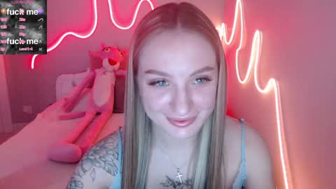 Snapshot of meowwmirra chatting on 6, 5, 2026 Mirrra online show from 6, 5, 2026