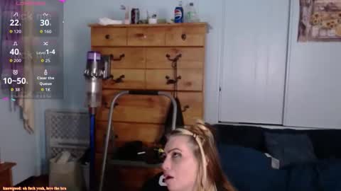 Snapshot of meowzers777 chatting on 11, 5, 2026 meowzers777 online show from 11, 5, 2026