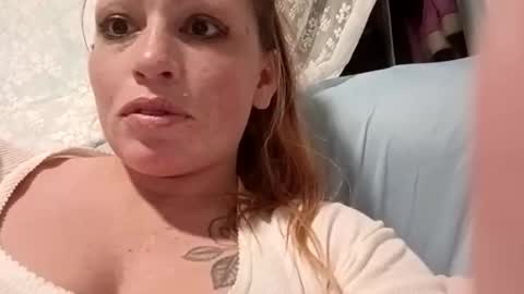 Snapshot of meowzers777 chatting on 19, 5, 2026 meowzers777 online show from 19, 5, 2026