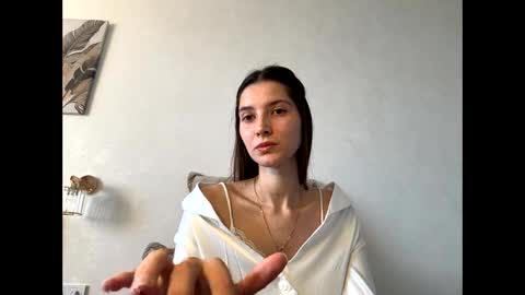 Snapshot of meralynn chatting on 9, 4, 2026 LEVA online show from 9, 4, 2026