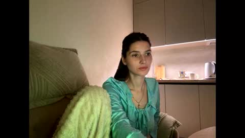 Snapshot of meralynn chatting on 14, 4, 2026 LEVA online show from 14, 4, 2026