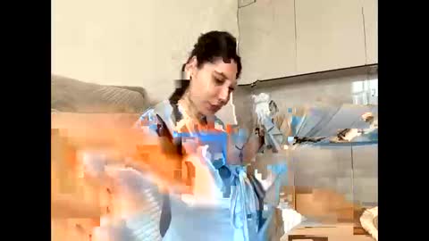 Snapshot of meralynn chatting on 15, 4, 2026 LEVA online show from 15, 4, 2026