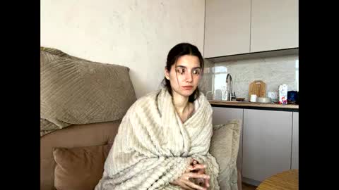 Snapshot of meralynn chatting on 28, 4, 2026 LEVA online show from 28, 4, 2026