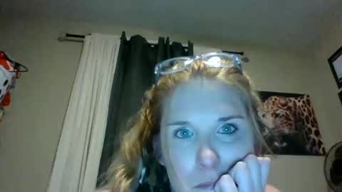 mercedeslace online show from 14, 5, 2026
