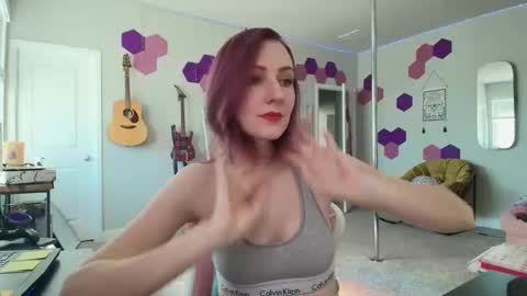 Snapshot of meredithbae chatting on 24, 1, 2025 Meredith Bae online show from 24, 1, 2025