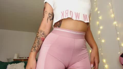 Snapshot of merida__freckles chatting on 26, 1, 2025 Miss Freckles online show from 26, 1, 2025