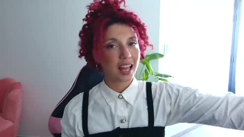 Miss Freckles online show from 12, 4, 2026