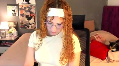 Snapshot of meridaxbrave_ chatting on 4, 7, 2026 laura 3 i am independent model online show from 4, 7, 2026
