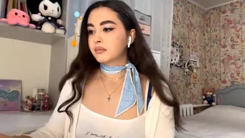 Enni online show from 23, 11, 2025