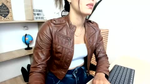 Snapshot of merlinaadams_ chatting on 16, 7, 2026 Merlina online show from 16, 7, 2026
