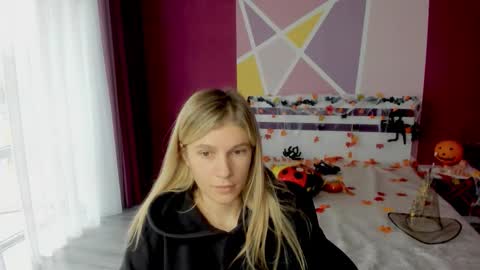 Snapshot of merrycristi chatting on 20, 10, 2025 merrycristi online show from 20, 10, 2025