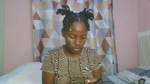 Snapshot of messyluna chatting on 30, 4, 2026 meggy and bree online show from 30, 4, 2026