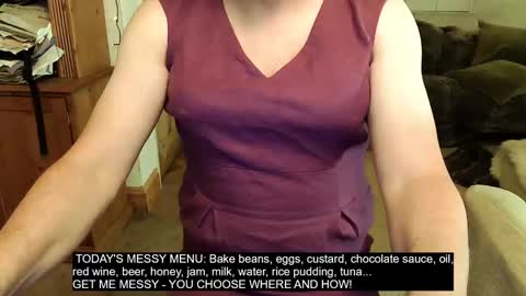 Snapshot of messyxdresser chatting on 13, 10, 2025 messyxdresser online show from 13, 10, 2025