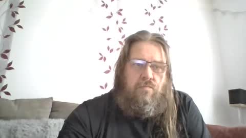 Snapshot of metallbuddy chatting on 5, 4, 2026 ask me online show from 5, 4, 2026