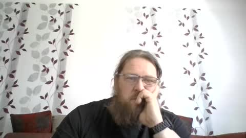 Snapshot of metallbuddy chatting on 26, 4, 2026 ask me online show from 26, 4, 2026