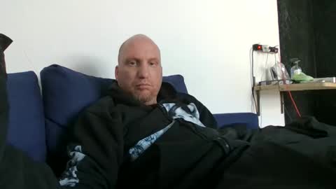 metaller123456 online show from 25, 4, 2026