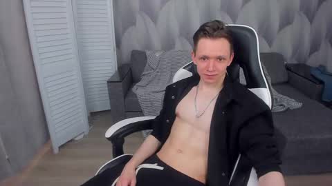 MEVERIK OUSHEN online show from 14, 4, 2026