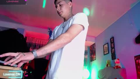 Jhon online show from 10, 10, 2025