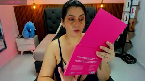 meylagia online show from 28, 5, 2026