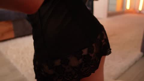 meza sofia online show from 15, 9, 2025