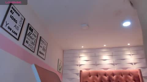 Snapshot of mhellissaw chatting on 28, 12, 2024 melissa online show from 28, 12, 2024