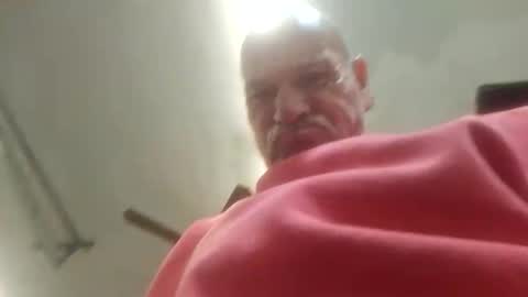 Snapshot of mhidupont chatting on 3, 11, 2025 mhidupont online show from 3, 11, 2025