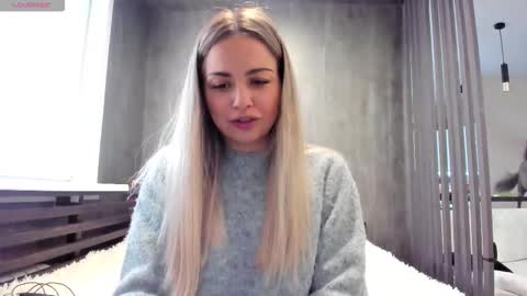 Mia online show from 8, 11, 2025