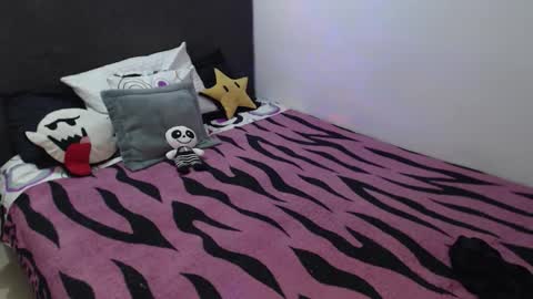 mia online show from 22, 10, 2025