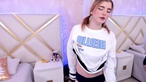 Snapshot of mia_adamss_ chatting on 10, 12, 2024 9 am - 4 p 7 am - 1 pm online show from 10, 12, 2024