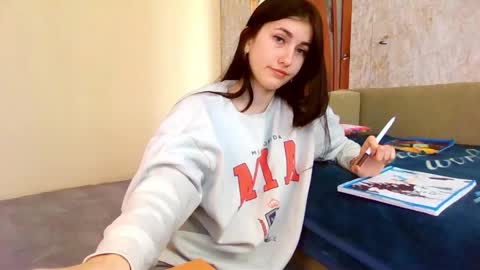 Snapshot of mia_beauti_live chatting on 28, 4, 2026 mia_beauti_live online show from 28, 4, 2026