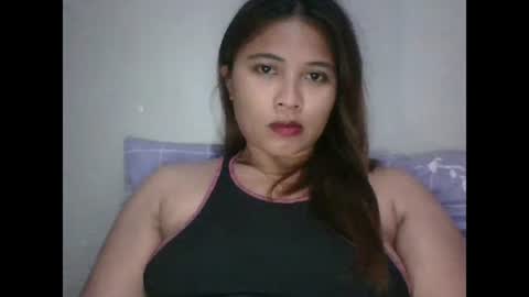 Snapshot of mia_bella04 chatting on 12, 1, 2025 mia_bella04 online show from 12, 1, 2025