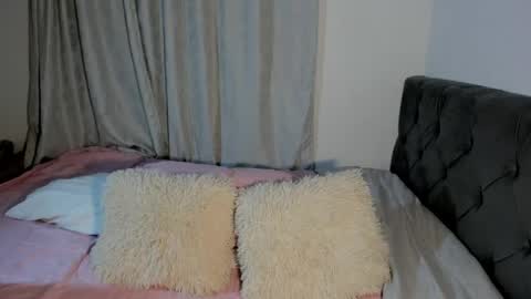 Snapshot of mia_blaiir chatting on 5, 6, 2026 Mia Blair online show from 5, 6, 2026