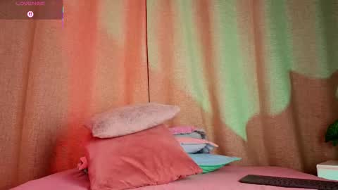   online show from 17, 10, 2025