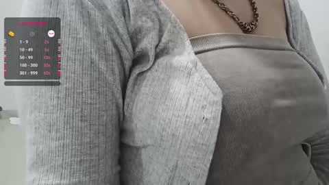 mia_boone online show from 24, 1, 2025