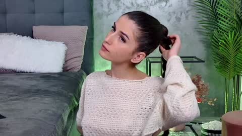 Freya Allen online show from 21, 1, 2025