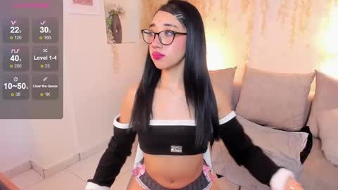 mia_corner online show from 5, 11, 2025