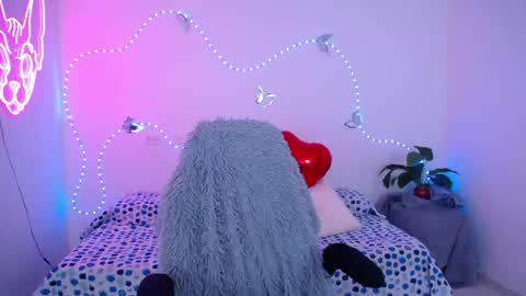 Snapshot of mia_cute_girl chatting on 4, 6, 2026 mia_cute_girl online show from 4, 6, 2026