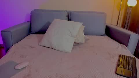 Snapshot of mia_daniellshot chatting on 28, 2, 2026 Sarah Luna online show from 28, 2, 2026