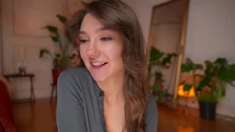 Snapshot of mia_dynasty chatting on 24, 7, 2026 Mia online show from 24, 7, 2026