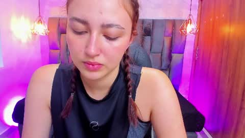 mia_ferrer18 online show from 30, 6, 2026