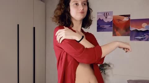 Mia  online show from 27, 1, 2025