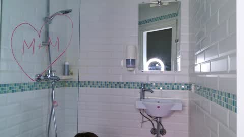 Mia online show from 19, 12, 2024