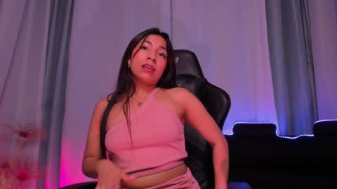 Snapshot of mia_gothzx chatting on 12, 12, 2024 Mia online show from 12, 12, 2024